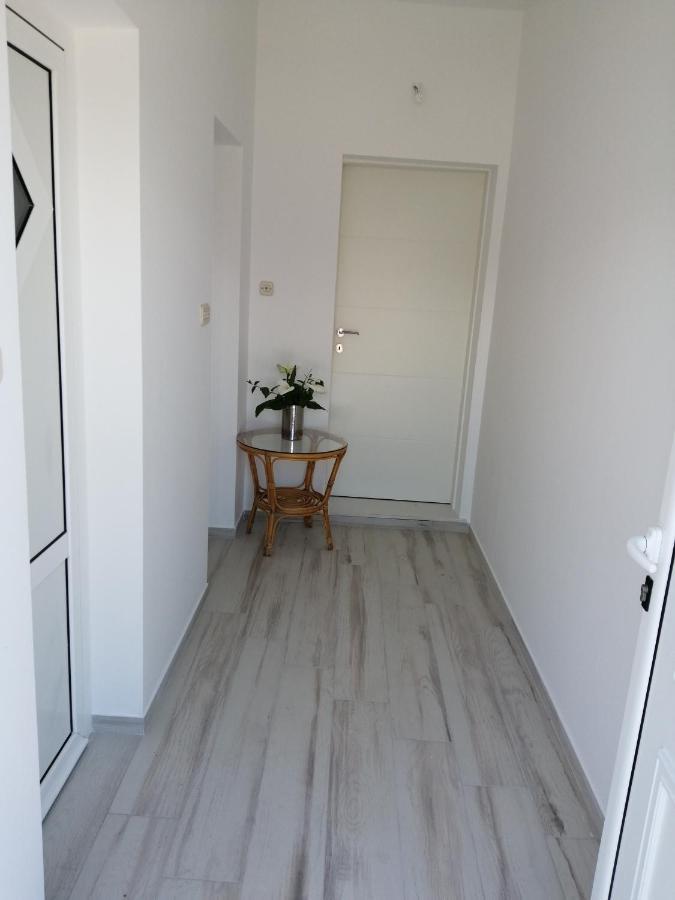 Apartman Luis Silence Sestanovac Exterior photo